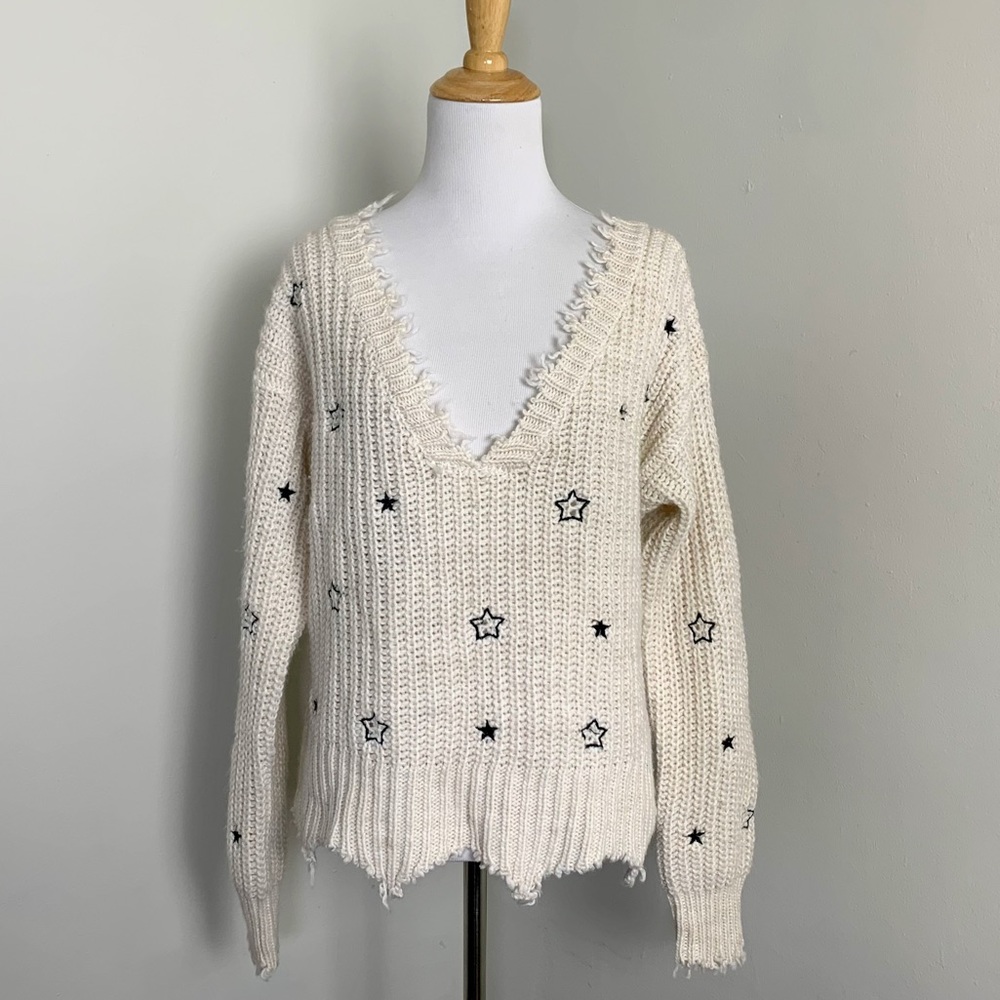 4Sienna Oversized Star Sweater Knit V-Neck Fray Distressed Small